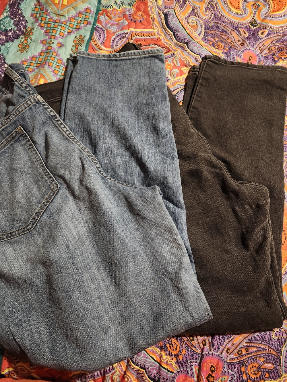 Old Navy Women’s Jeans - Light Blue Denim & Black